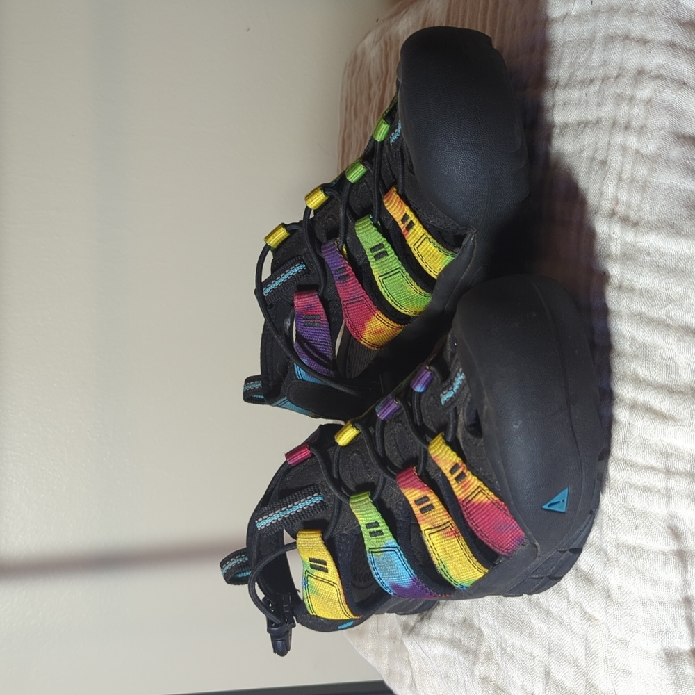 Rainbow Keen sandals